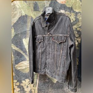 Levi’s 90’s trucker relaxed fit jean jacket